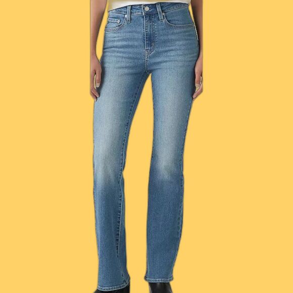Levi's Denim - NWT Levi's 725 High-Waist Classic Stretch Bootcut Jeans Size 28x32 Western